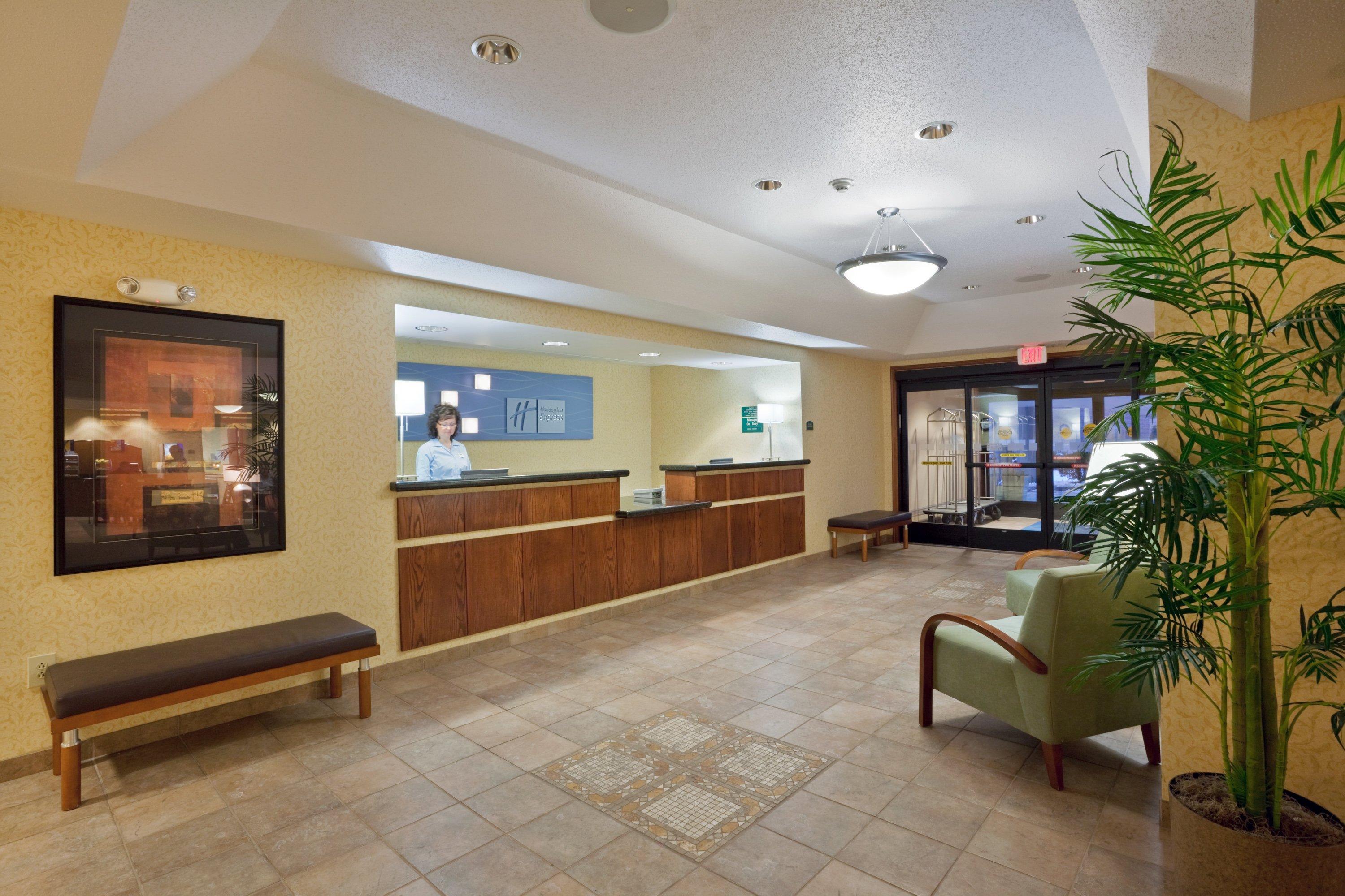 Holiday Inn Express Kansas City - At The Legends!, An Ihg Hotel Exteriör bild